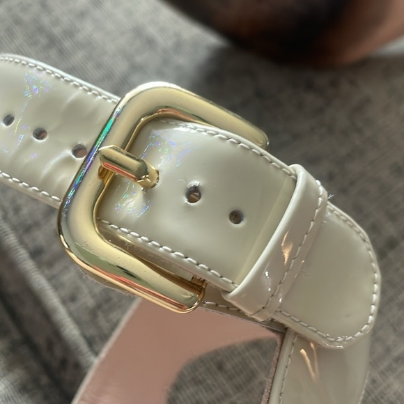 Stuart Weitzman Patent Leather Sandal Size 8.5 M - Picture 14 of 16